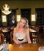 Chloe Famee  (1).jpg