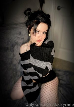 Decayraee (1).jpg